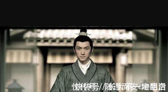 小犬#举人老爷出一上联小犬无知,闯入深山窥虎豹!秀才的下联太横了!