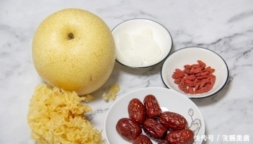 常吃|银耳和“它”天生是一对,夏季补水常吃它,一碗还不到5块钱