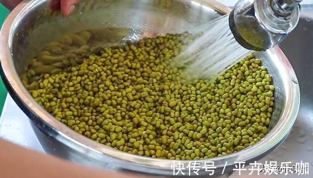 卫生|家庭自制绿豆芽，教你5个小秘诀，豆芽4天就能吃，安全卫生又营养