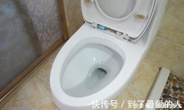 快递里的气泡垫一张也别扔,放在家里特别实用,一年能省不少钱!