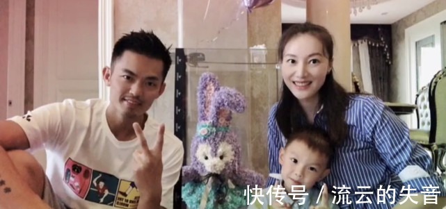 小羽|林丹陪家人过年亲自下厨,谢杏芳贴心为老公拍照,与婆婆相处融洽