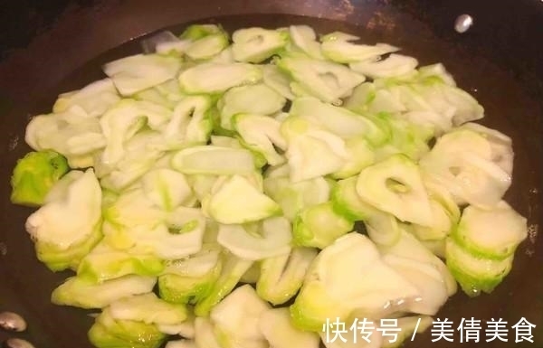 这菜一斤4元,却是南方人的最爱,孕妇要常吃,叶酸含量超高