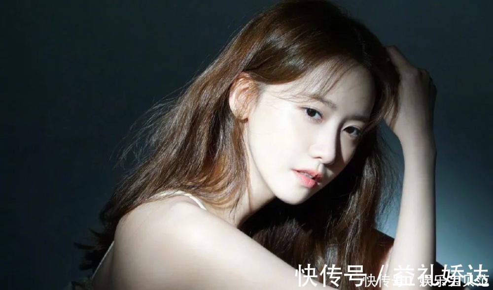 淡颜系|双眼皮、一字眉已经过时了,现在的美女标准是这样……