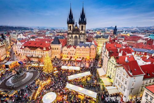 首都@全球首座入选世界遗产的城市，被评为欧洲最美首都，宛如童话世界