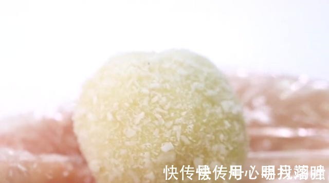 美食|分享芒果的美味新吃法,香甜软糯,营养又解馋,大人小孩都爱吃!