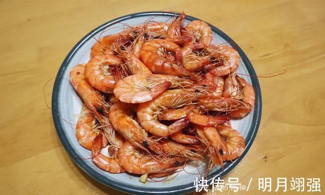 晒晒出差回来给家人做的晚餐，营养家常，花钱不多，家人吃得开心