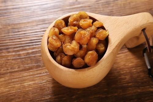 睡眠|失眠与缺乏维生素有关?提醒:及时补充2种维生素,或能睡得安稳