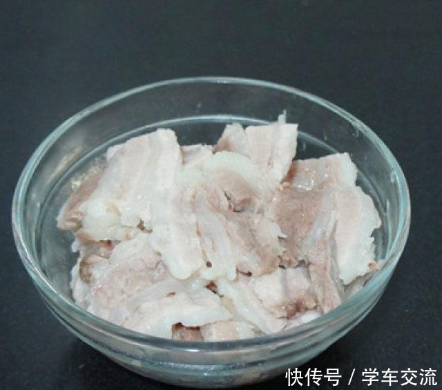 回锅肉，肥而不腻，特别下饭，步骤详细，值得收藏