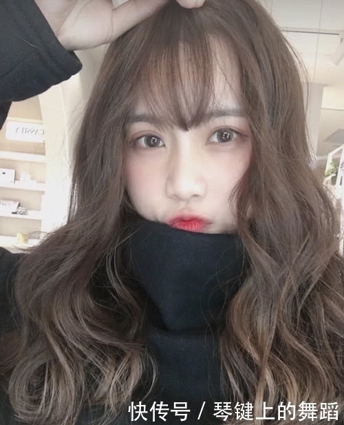 卷发|大圆脸、方脸女生福音!几款时髦发型了解下,显瘦可不止一点