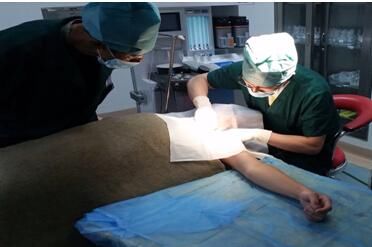 回事|手术中病人突然眼花，原来是这么回事