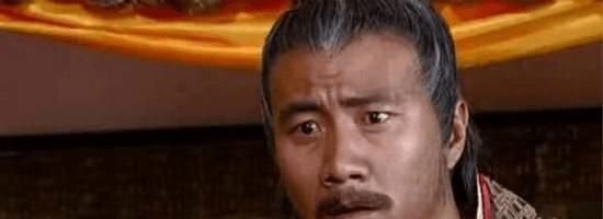 告示|有人给朱元璋进献了貌美如花的女子,几天后他却怒道:推出去斩了