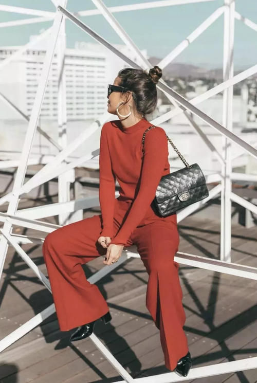 春季也太适合“大女人风”了，掌握这几个小技巧，轻松穿出大气场