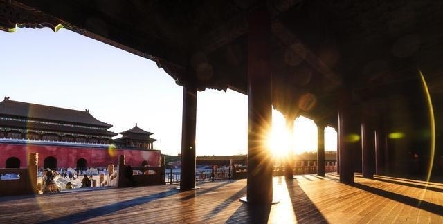  浩繁|《故宫观止》比浩繁文物更让人叹为观止的，是“故宫人”的故事