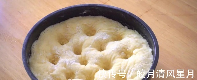 浸奶式面包从未吃过这样的面包，外形丑，口感比蛋糕还软嫩！