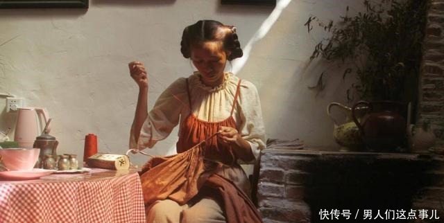 李子|另类“李子柒”,失恋后归隐山林,改旧宅,日子美如“世界名画”