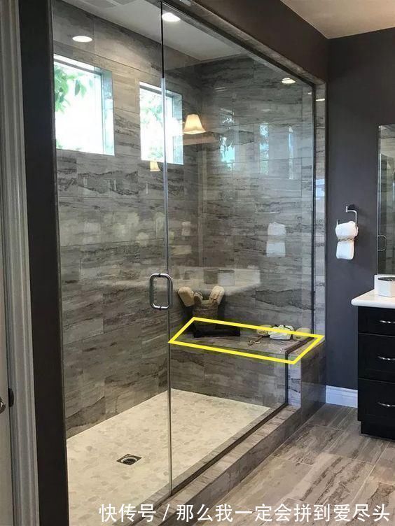 占地|卫生间再小都要多做一个“墩子”，占地不到1㎡，家里老人更安全