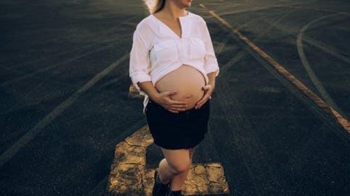 胎儿|孕晚期出现这几种征兆,说明快要生了,孕妈尽早准备吧