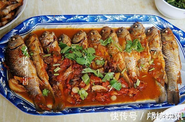荤素|午餐6个菜，荤素搭配，3种时令蔬菜各个光盘，网友真接地气