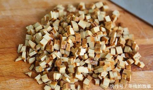 原来挂面也能这么好吃,油润开胃,好吃不腻,吃了一碗还想再吃!