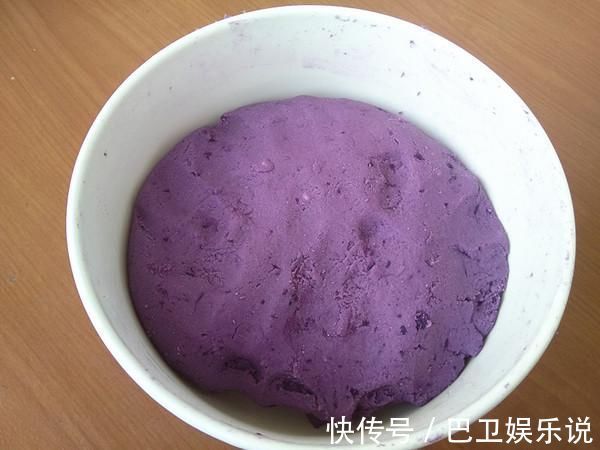 小麦粉|1个紫薯，4勺糯米粉，不用烤箱，不用炸，甜糯松软，比蛋糕好吃