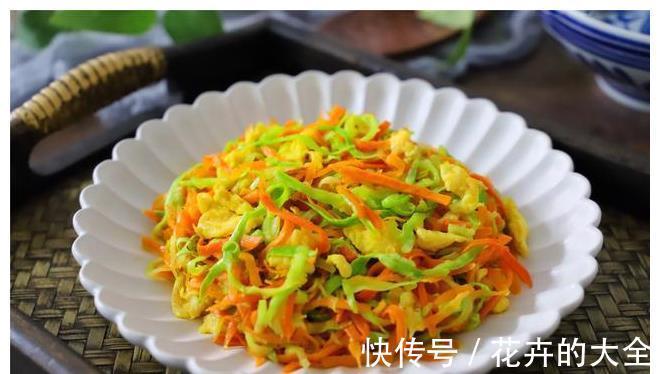 西葫芦|天一热，这菜我家隔三差五吃，清淡鲜美，快手简单又实惠
