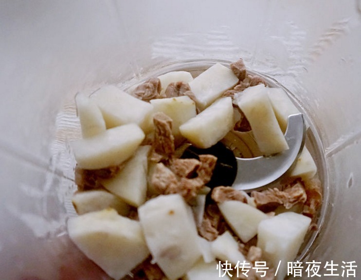 火腿肠|4道美食,建议人到了中年要常吃,别舍不得花钱,胜过保健品!