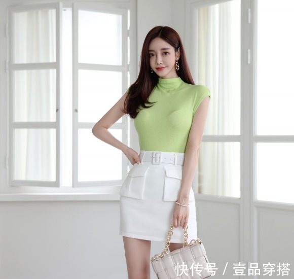 孙允珠|女神孙允珠高清时尚搭配:炫烁金绿简约都市丽人无袖裙