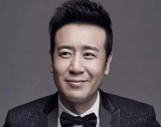 陈独秀|于和伟:妻子供他读书,成名后给8个哥姐买房,活成人生赢家