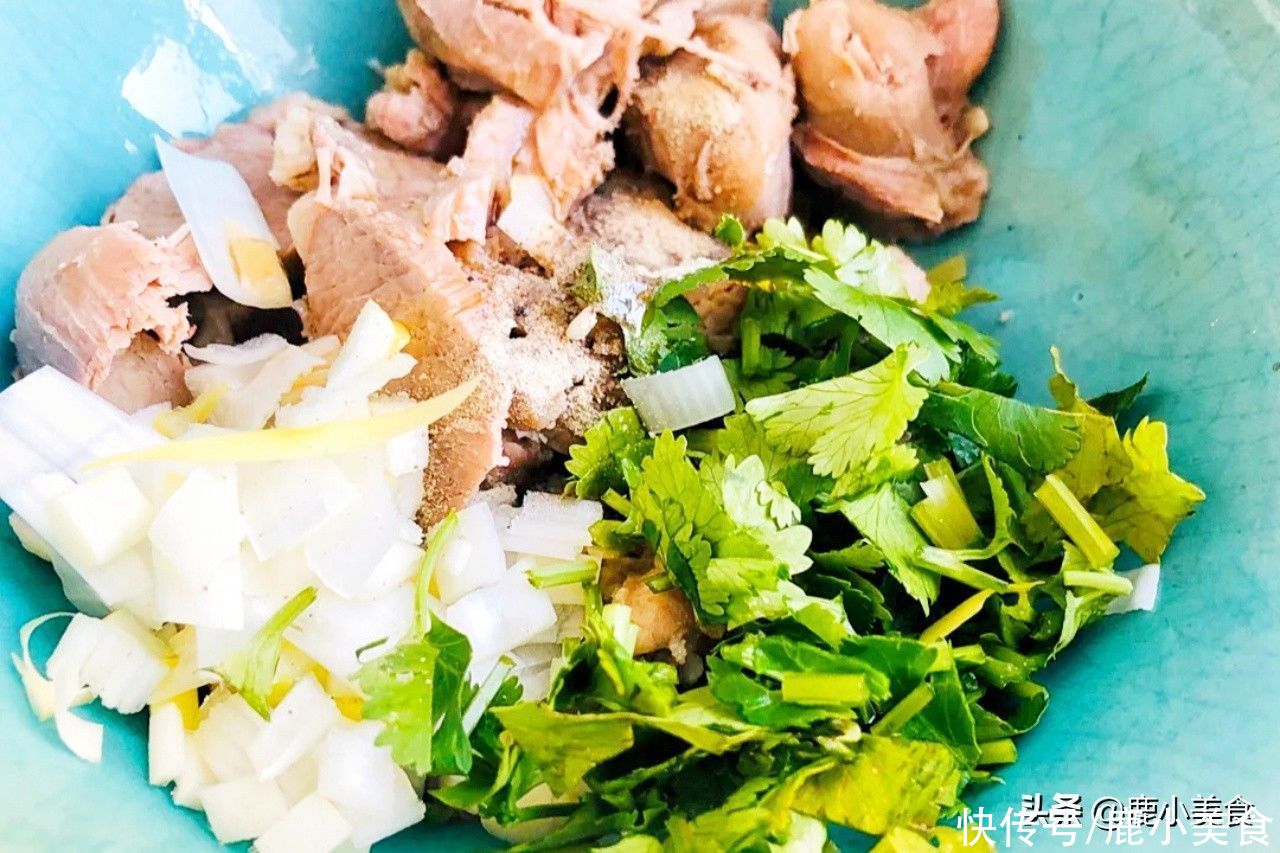 羊肉汤|炖羊肉，记住“忌1物、放3料”，羊肉酥嫩鲜香，羊汤鲜美无杂味
