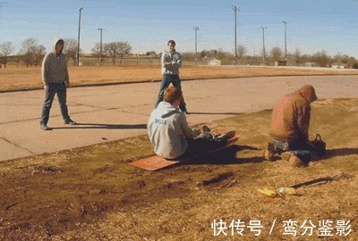 |搞笑GIF:女生宿舍都是这样子吗 跟我想像中的不一样啊