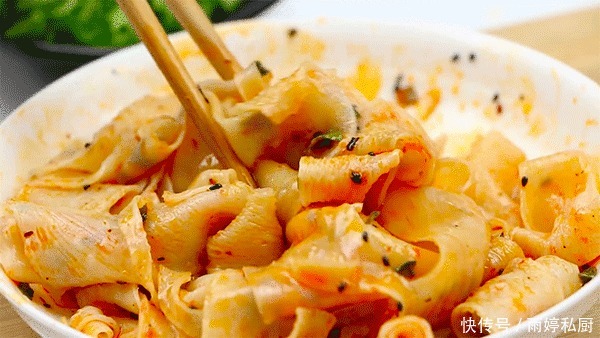 解馋|李佳琦薇娅推荐的5款零食，如果你还没吃过，建议尝尝，便宜解馋