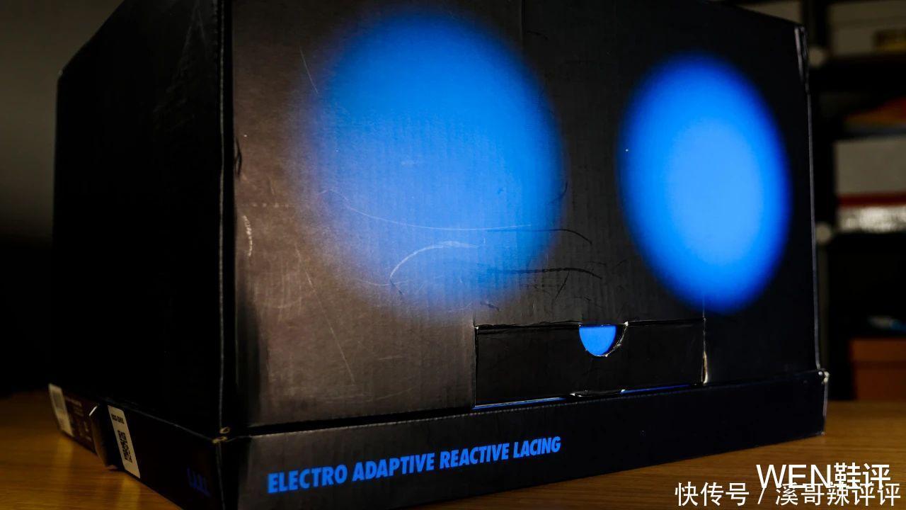 未来的球鞋到底应该是什么样呢Nike的答案就是这款鞋