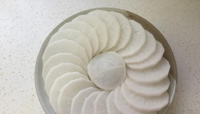 隔三差五|秋天这菜一块钱一斤,隔三差五吃一次,营养又润肺孩子常吃不咳嗽