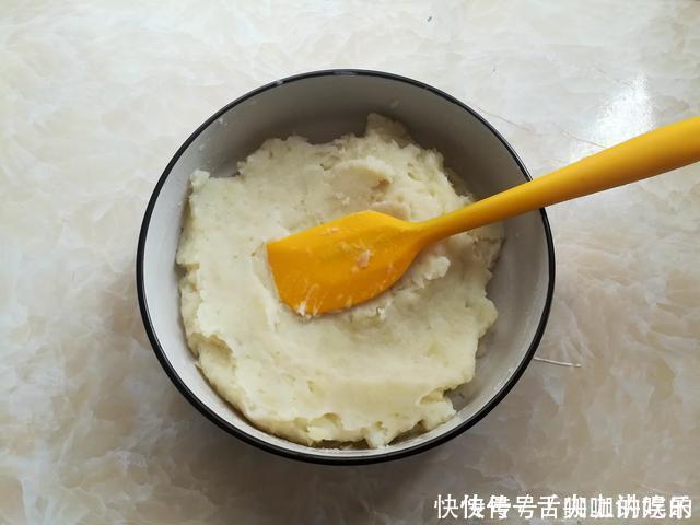 自从学会土豆这吃法，我家一周吃掉20斤，比包子馒头好吃又好做