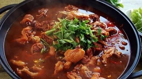 潍坊辣子全鸡的做法是什么？带汤的那种？