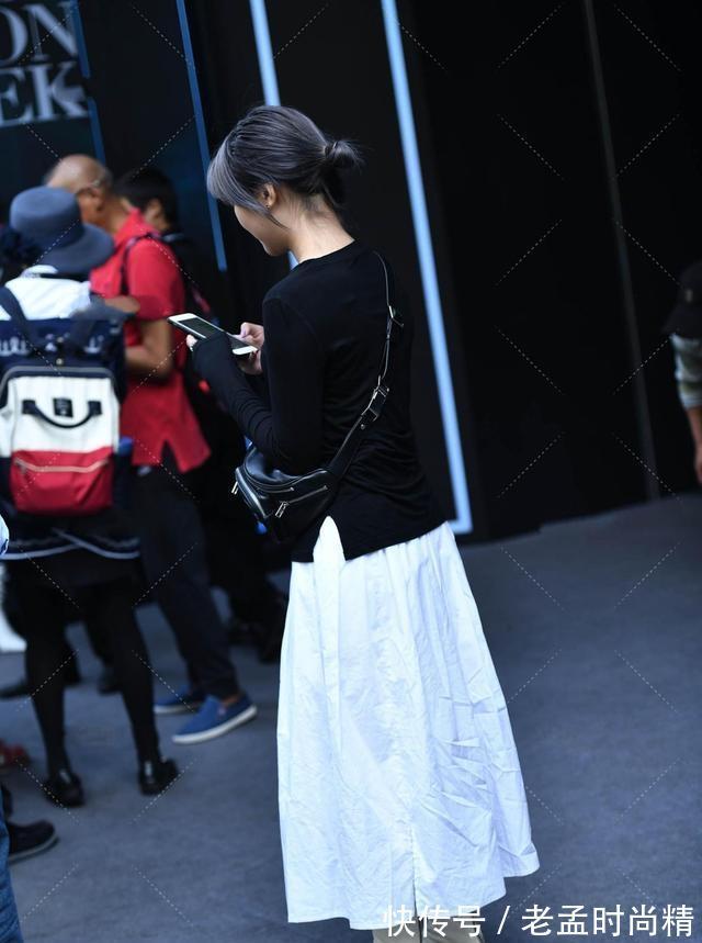 高领|连衣裙的搭配超仙气,凸显高贵典雅气质,不仅时髦还无敌显瘦