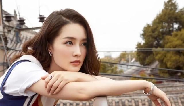 爱情闯进门|金鹰女神榜实时战况，宋茜反超谭松韵列第一，黑马选手来袭