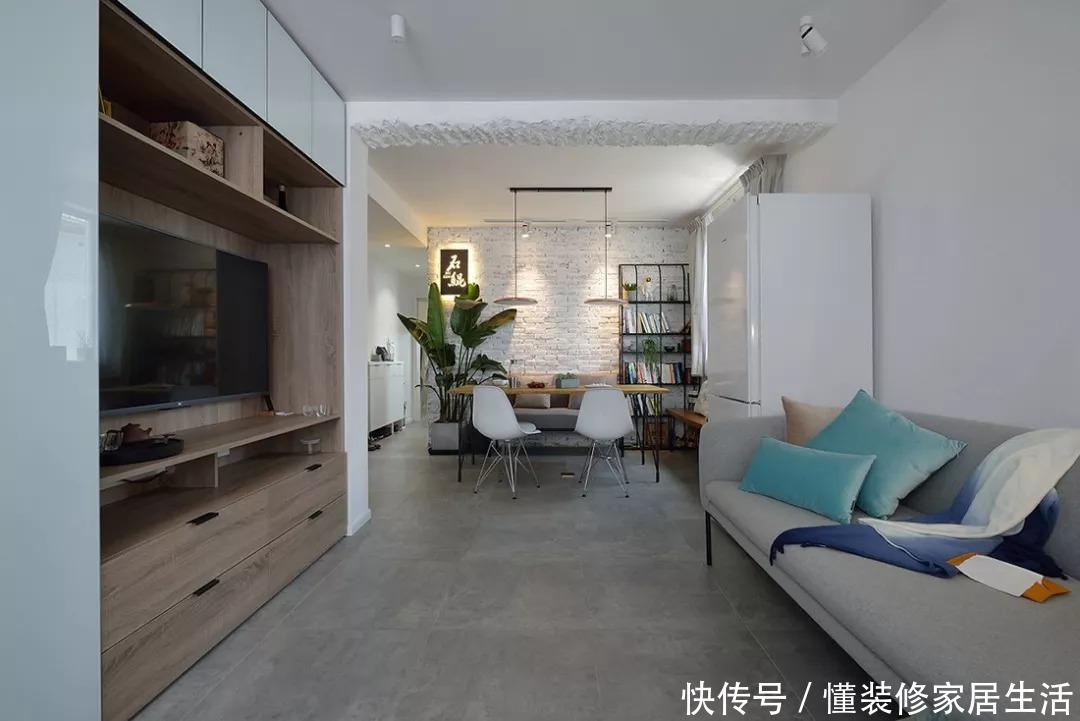 格调感|67㎡简约风装修,次卧和阳台连在一起,让小家更显宽敞
