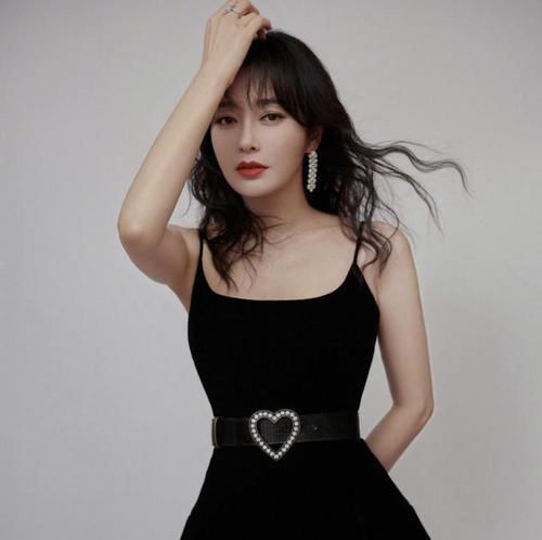 马苏|生活中有以下3个特点的人,很不适合披头发,五官精致也会显老气