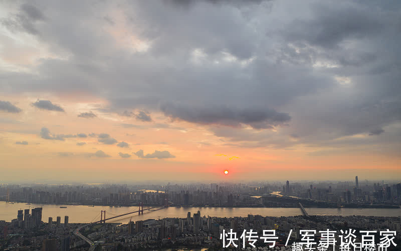 为何现在很多人从高层搬到多层?建筑学家:4点“硬伤”难以接受
