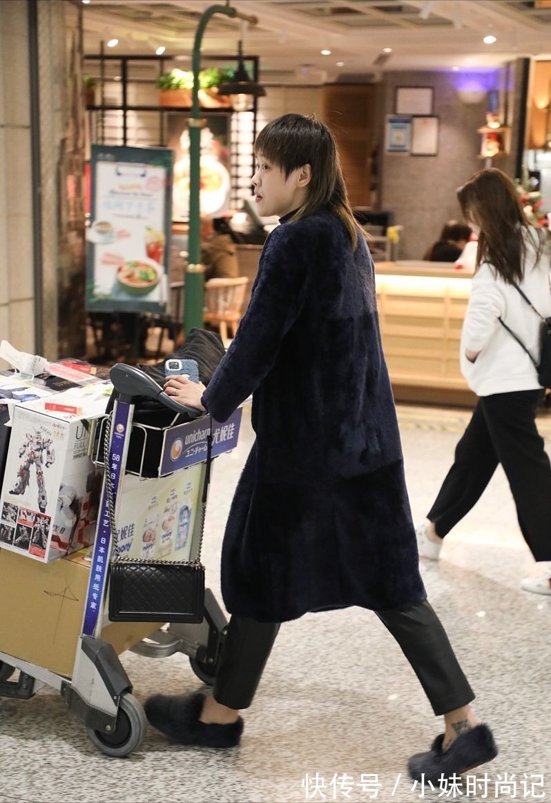 模特|刘翔妻子挺有个性的,鲻鱼头配长裙挺混搭,身上有模特的高冷气质