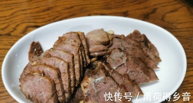 牛肉别只会炖汤了！大厨教你酱牛肉秘方，现在知道还不晚，赶紧学！