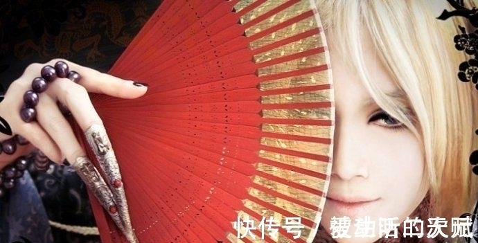 黑料|曾经创造奇迹令人惊艳的coser回来了,你还记得大明湖畔的王爷?