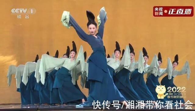 这支舞把千里江山图演活了,春晚舞蹈《只此青绿》编导周莉亚来自四川