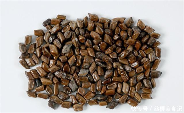 发霉|67岁大爷,肝年龄只有40岁,常吃一“零嘴”,养肝护肝,值得借鉴