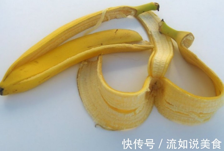 香蕉作为水果太寻常，但皮却是养花的好东西！