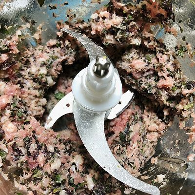 紫苏叶|紫苏蒸肉饼