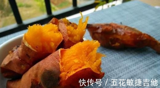 烤红薯时,不要用烤箱了!电饭锅不放一滴水,糖汁四溢香软好吃!