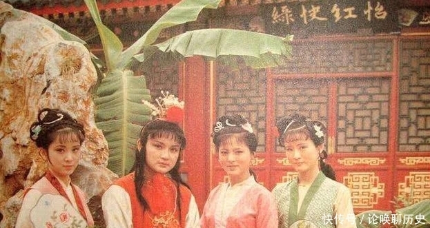 贾宝玉|从博爱到专情,影响贾宝玉的,不是黛玉宝钗,而是个不起眼的丫头