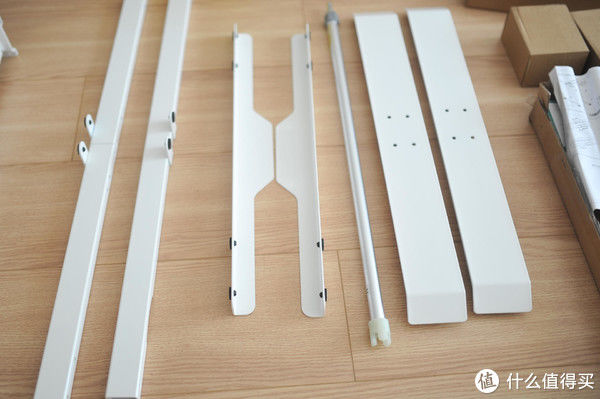 螺丝|家居改造：用电动升降桌打造我的居家办公小角落